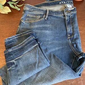 Ava Viv Skinny 18W